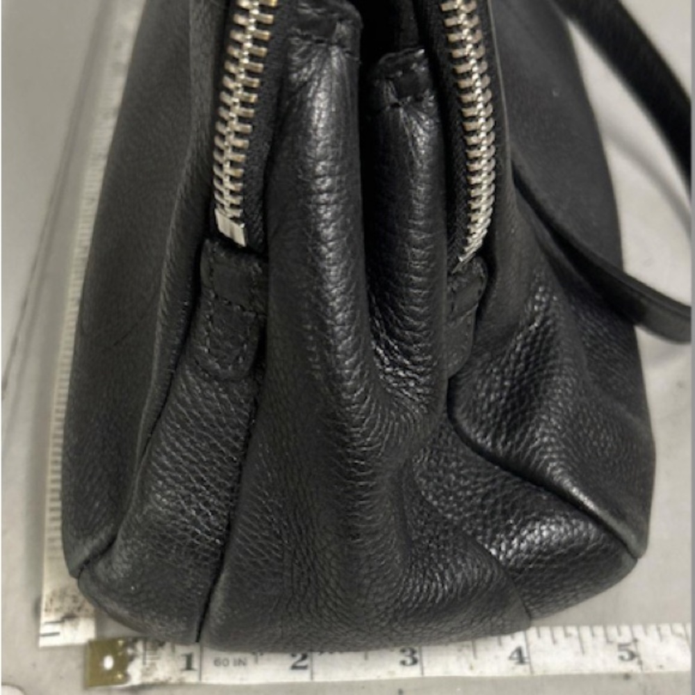 Vintage Coach Penelope Black Leather Handbag with Turnlock - Picture 3 of 8